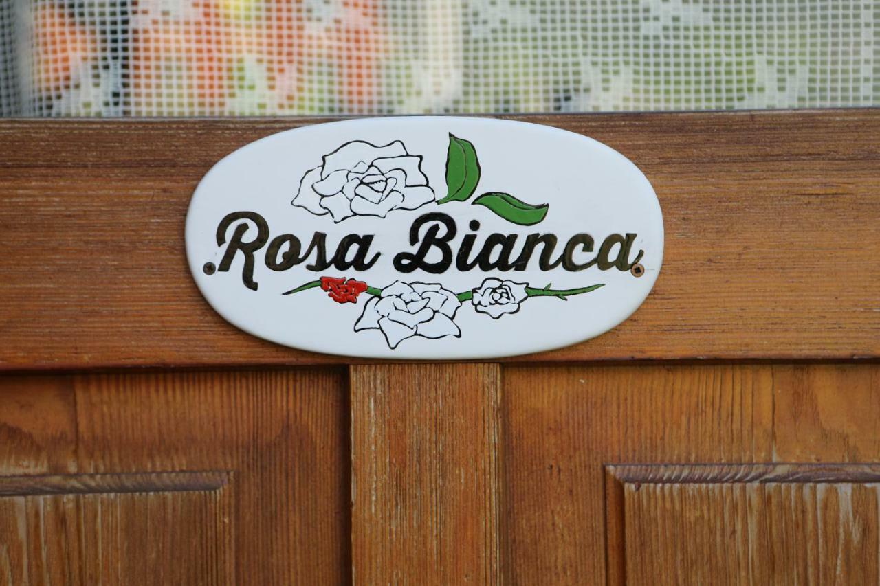 Le Rosier B&B E Appartamento Saint-Vincent Luaran gambar